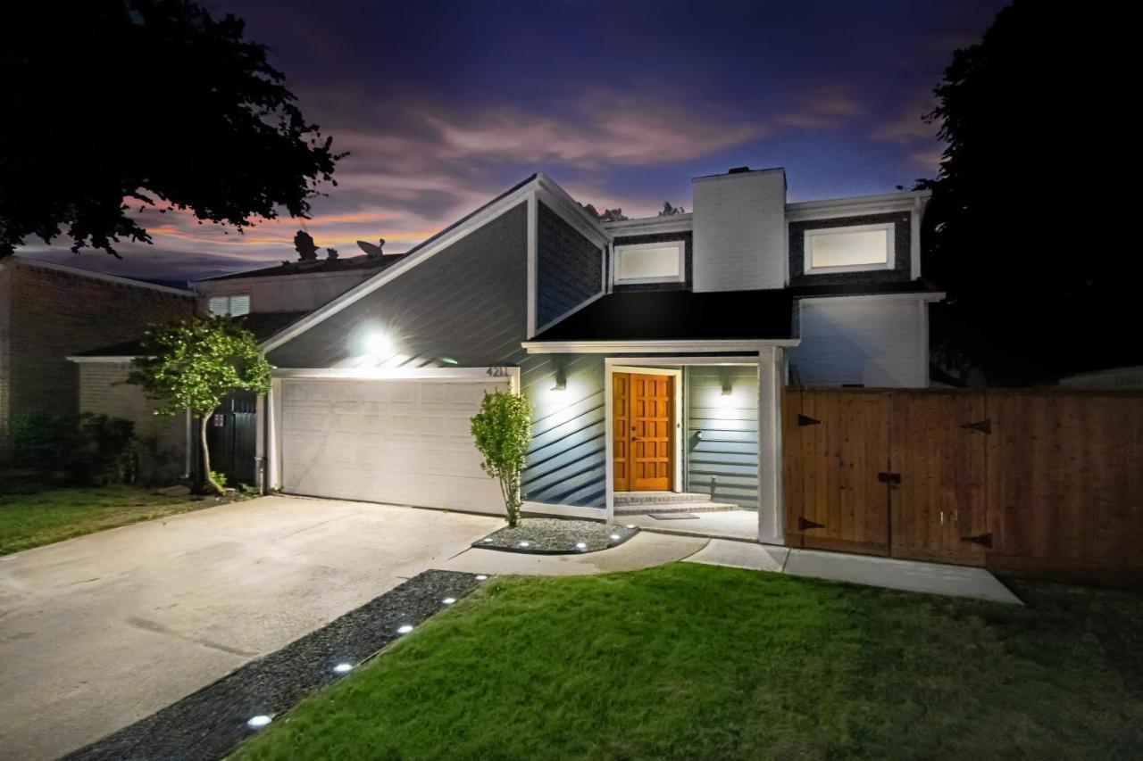 יוסטון Open Airy Custom Designed Home - 2Kings - Sleeps 14 מראה חיצוני תמונה